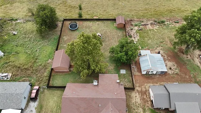 Photo 3 — 10047 State Hghway 9 Highway, Fort Cobb, OK 73038