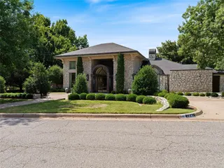 Sold home at 7201 N Country Club Drive