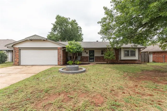 Photo 2 — 6461 N Sterling Drive, Oklahoma City, OK 73132