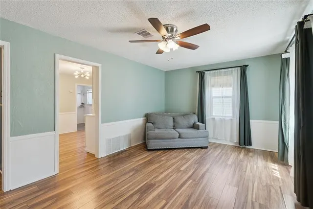 Photo 7 — 617 E Comanche Street, Norman, OK 73071