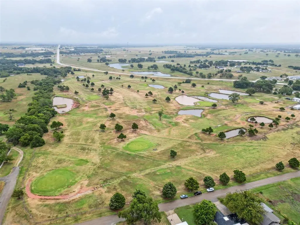 Photo 2 — 1411 Brunson Avenue, Prague, OK 74864