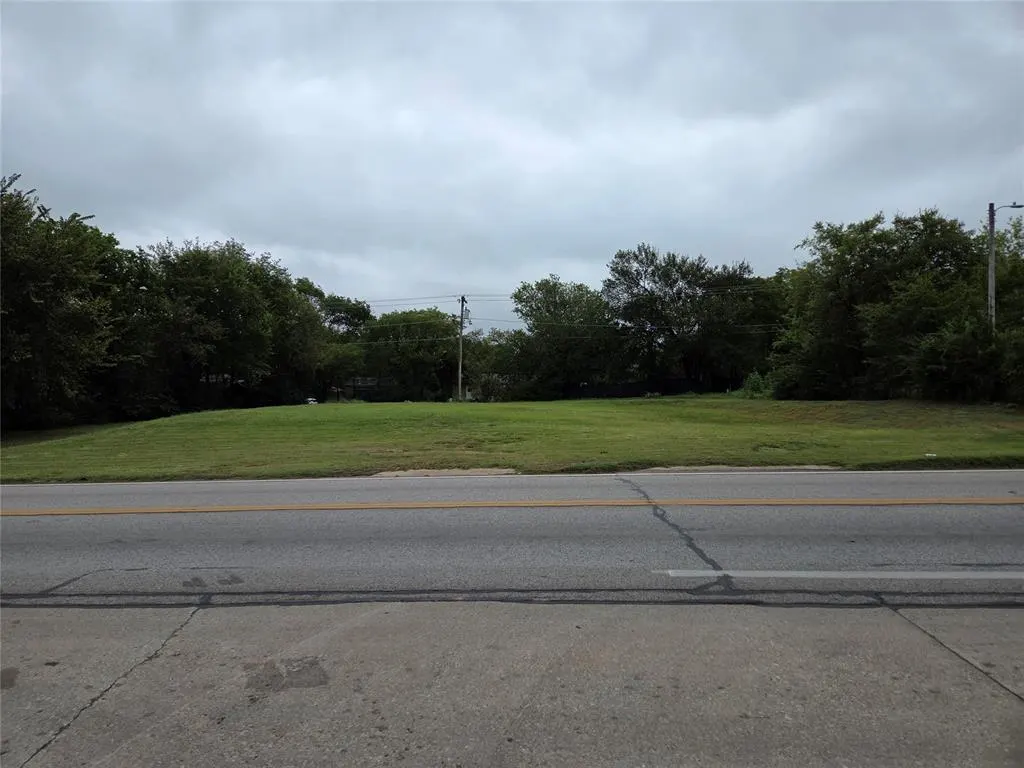 Front exterior — 1006 S Chickasaw Street, Pauls Valley, OK 73075