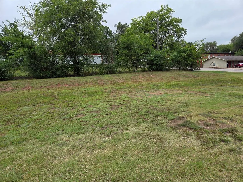 Photo 7 — 1006 S Chickasaw Street, Pauls Valley, OK 73075