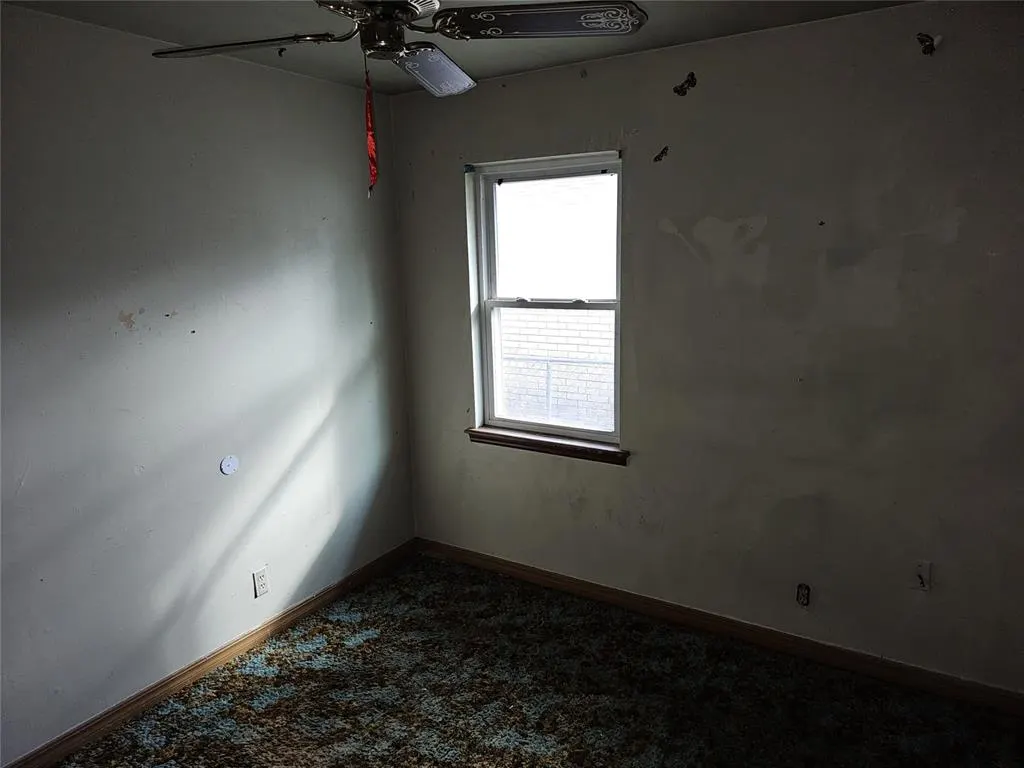 Photo 11 — 713 NE 79th Place, Oklahoma City, OK 73114
