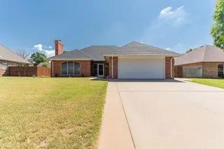 Sold home at 207 Westridge Drive