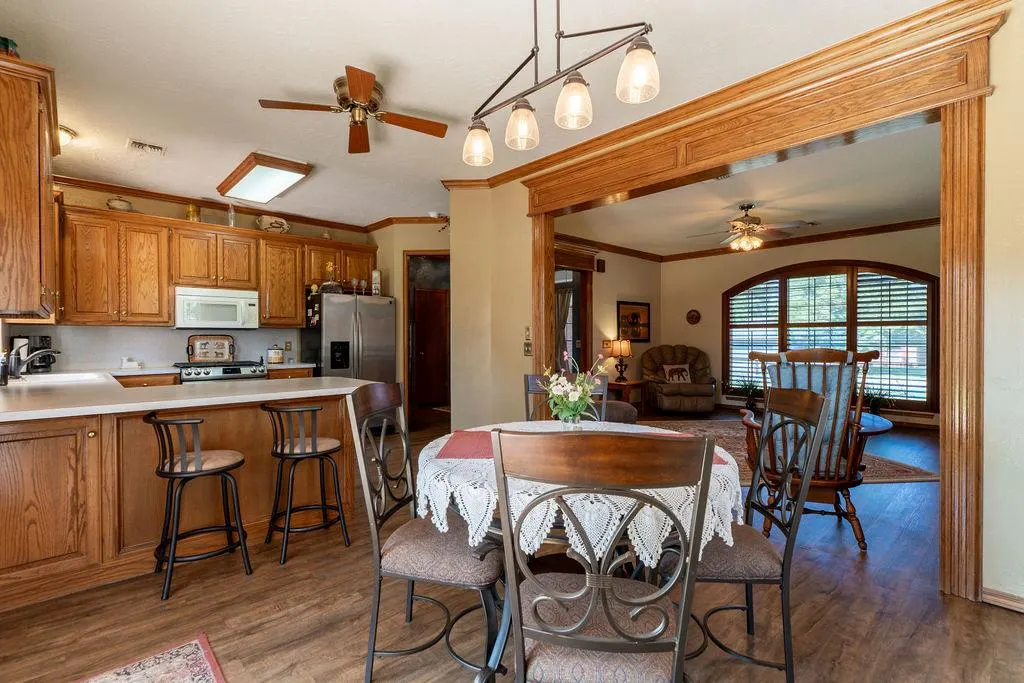 Photo 4 — 207 Westridge Drive, Clinton, OK 73601