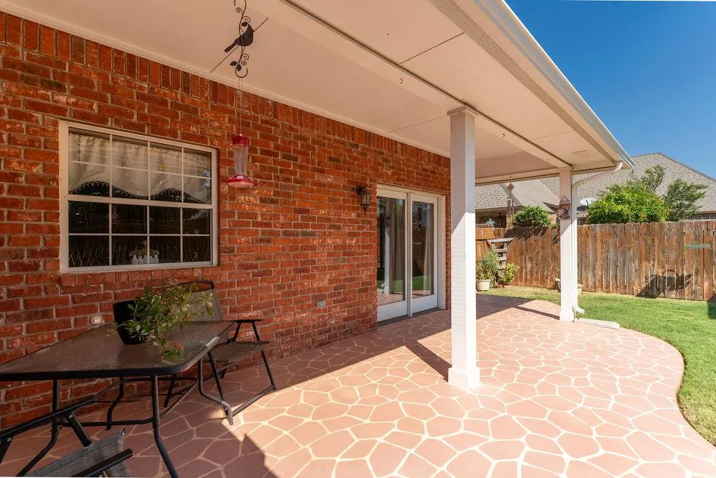 Photo 6 — 207 Westridge Drive, Clinton, OK 73601