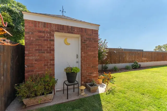 Photo 7 — 207 Westridge Drive, Clinton, OK 73601