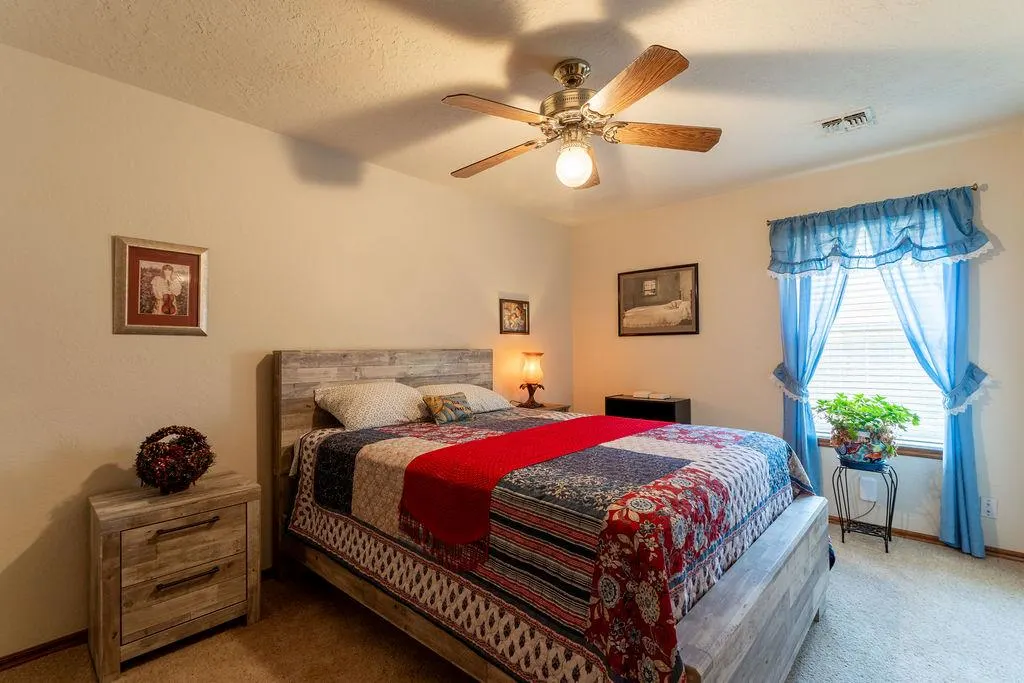 Photo 17 — 207 Westridge Drive, Clinton, OK 73601