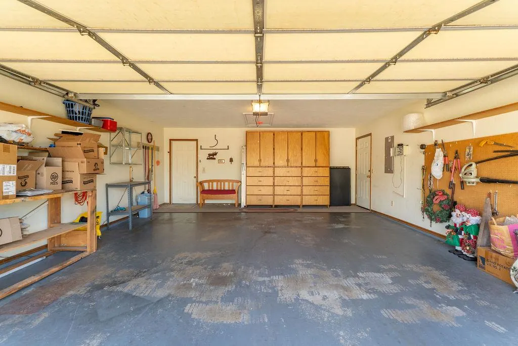 Photo 23 — 207 Westridge Drive, Clinton, OK 73601