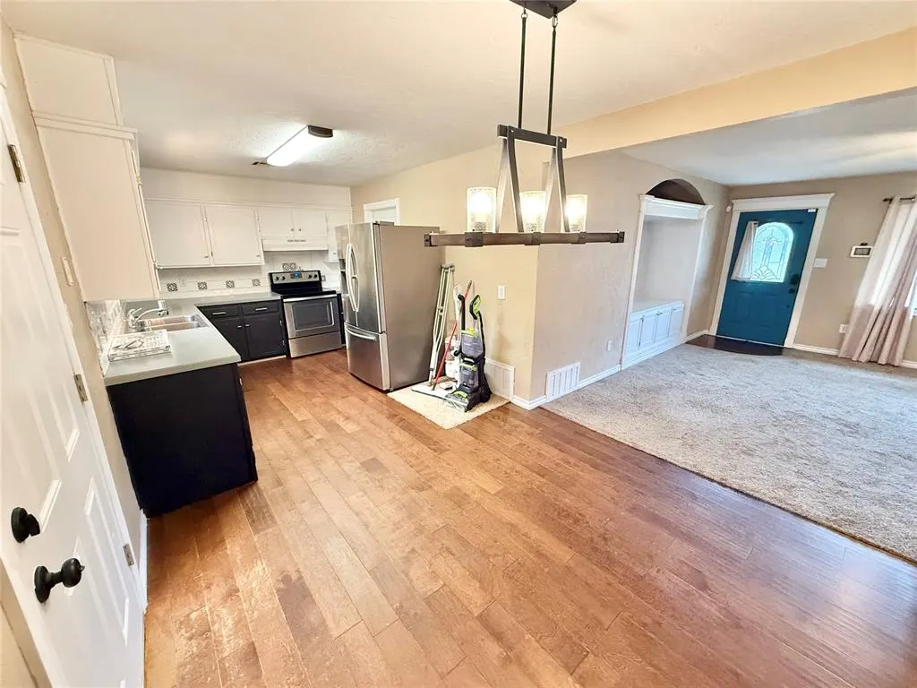 Photo 6 — 4049 SE BEDFORD Drive, Lawton, OK 73501