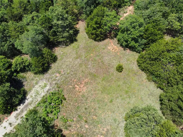 Photo 5 — 1105 Eastway Drive, Guthrie, OK 73044