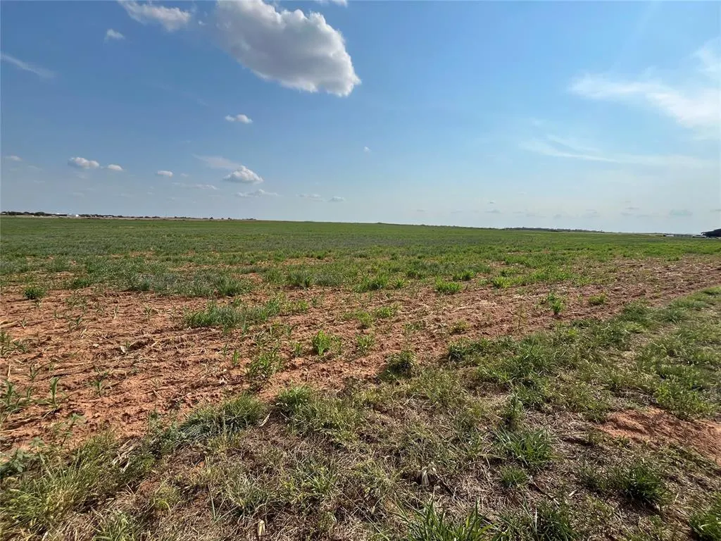 Photo 2 — 25999 N N CR 206, Altus, OK 73521