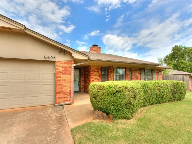 Photo 3 — 6605 WILLOWRIDGE Drive, Oklahoma City, OK 73122
