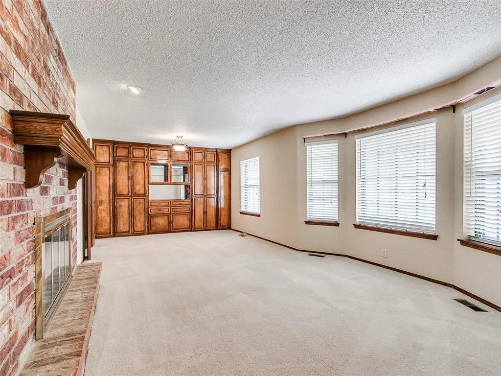 Photo 10 — 6605 WILLOWRIDGE Drive, Oklahoma City, OK 73122