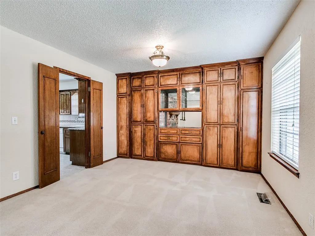 Photo 12 — 6605 WILLOWRIDGE Drive, Oklahoma City, OK 73122