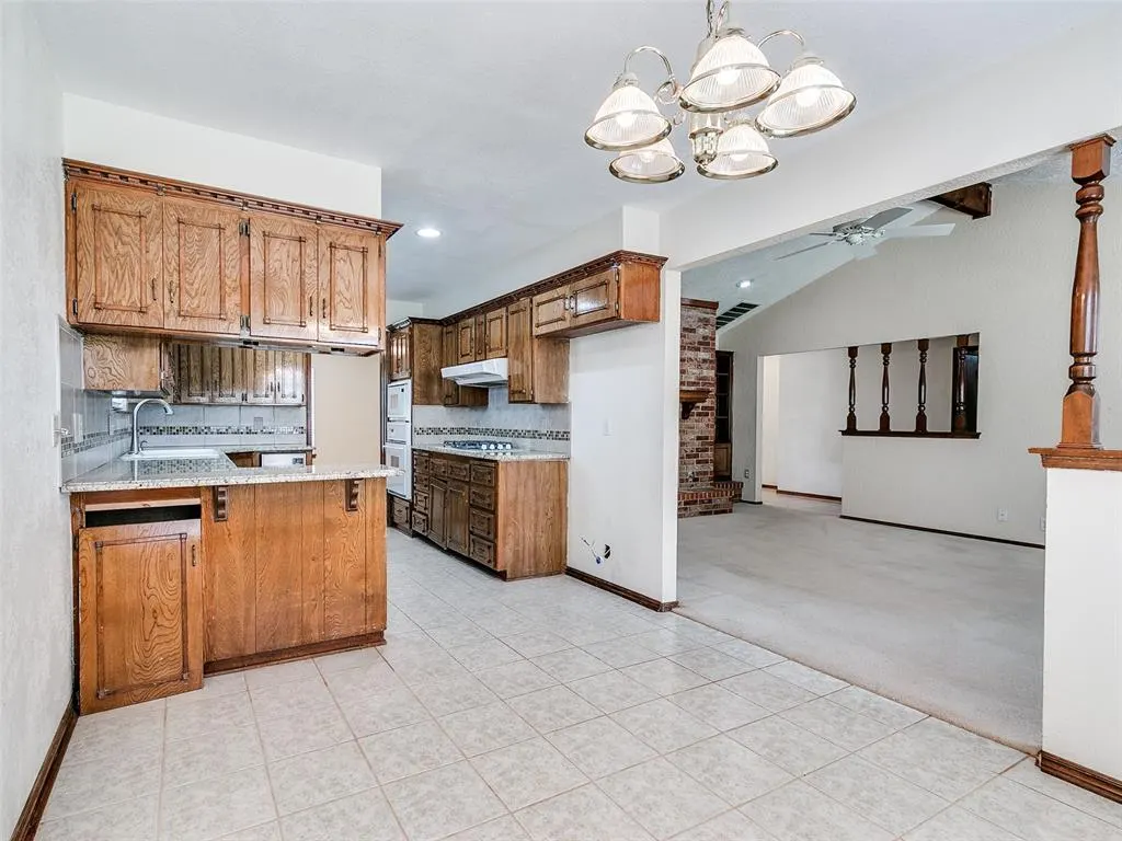 Photo 19 — 6605 WILLOWRIDGE Drive, Oklahoma City, OK 73122