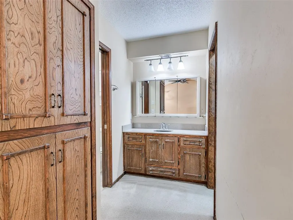 Photo 24 — 6605 WILLOWRIDGE Drive, Oklahoma City, OK 73122