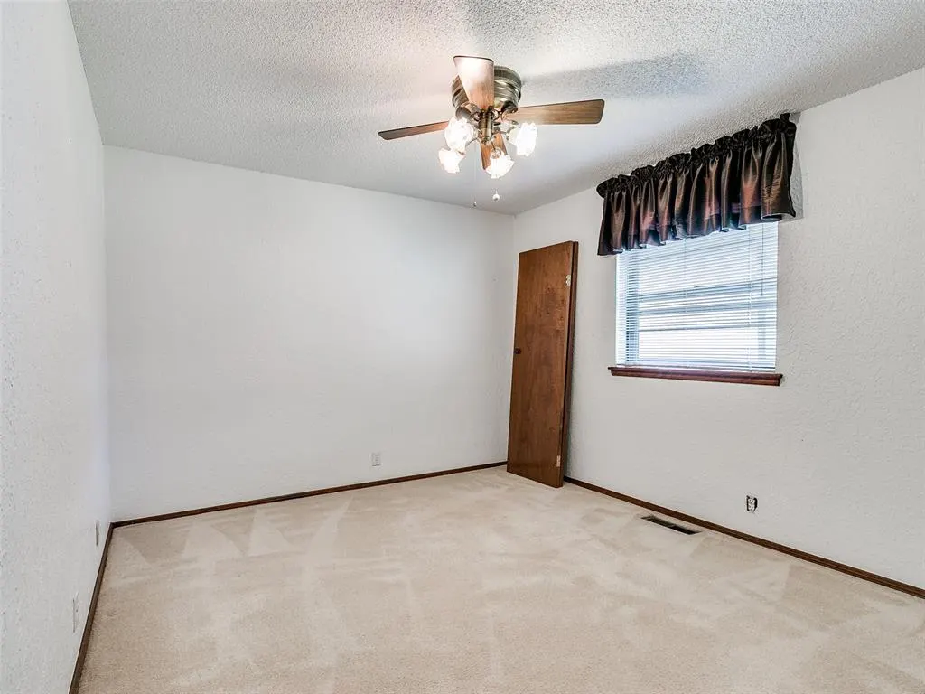 Photo 34 — 6605 WILLOWRIDGE Drive, Oklahoma City, OK 73122