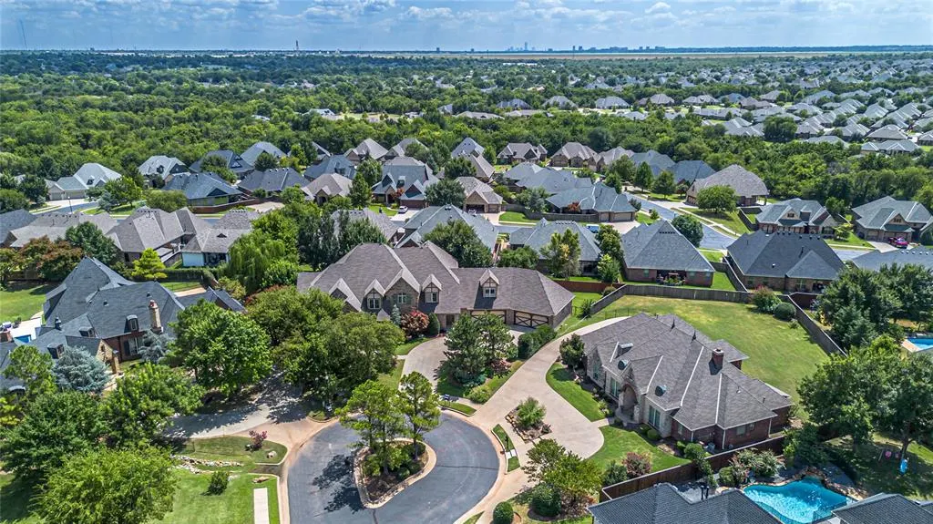 Photo 6 — 13201 Turtle Pond Court, Oklahoma City, OK 73142