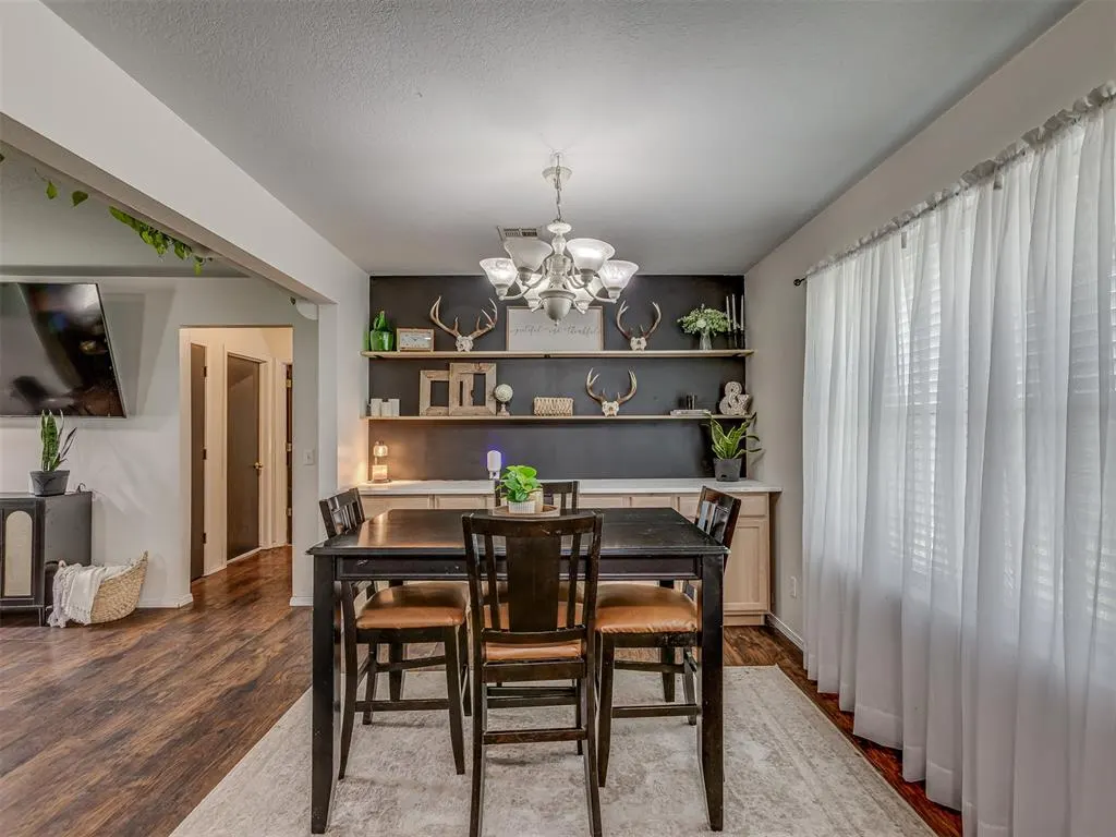 Photo 6 — 124 S 5th Avenue, Stroud, OK 74079