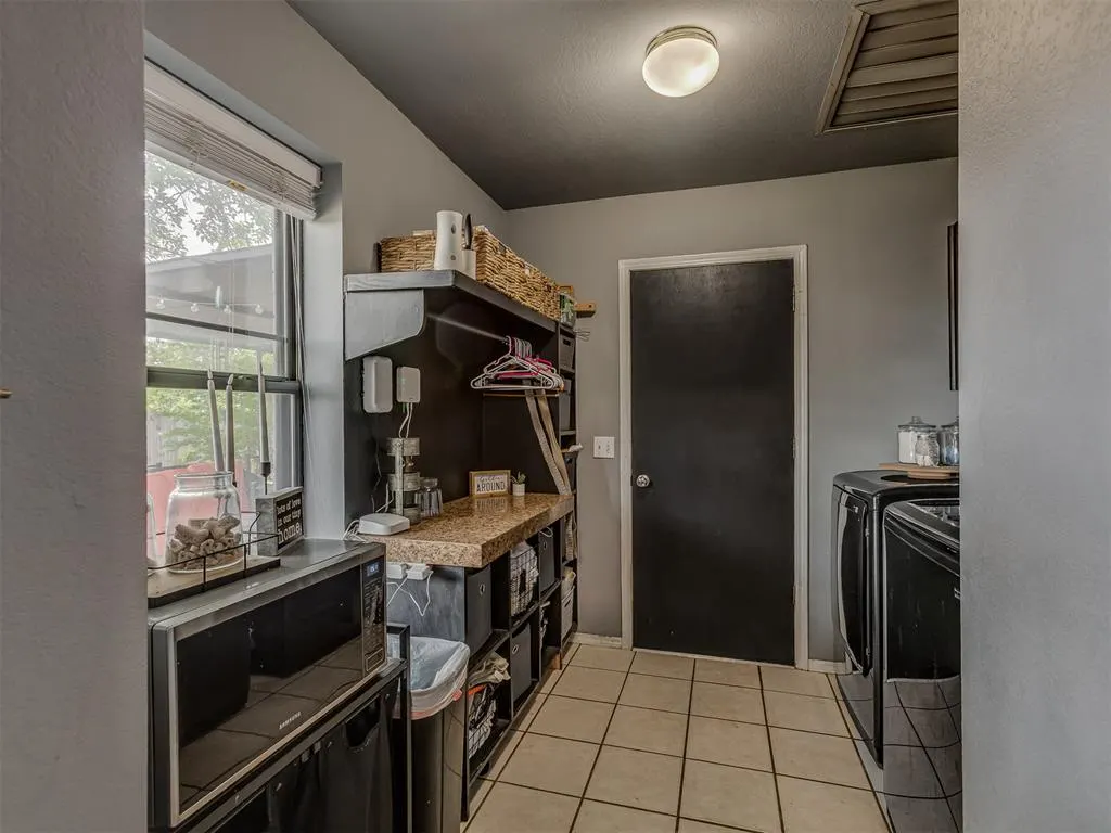 Photo 10 — 124 S 5th Avenue, Stroud, OK 74079
