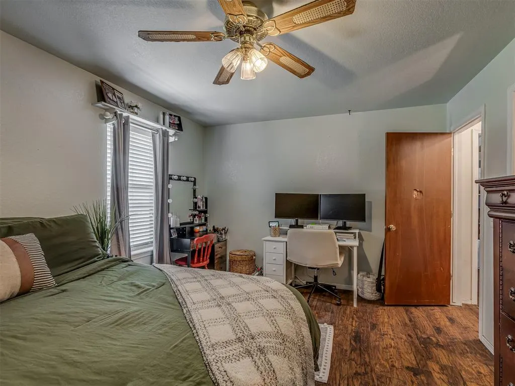 Photo 11 — 124 S 5th Avenue, Stroud, OK 74079