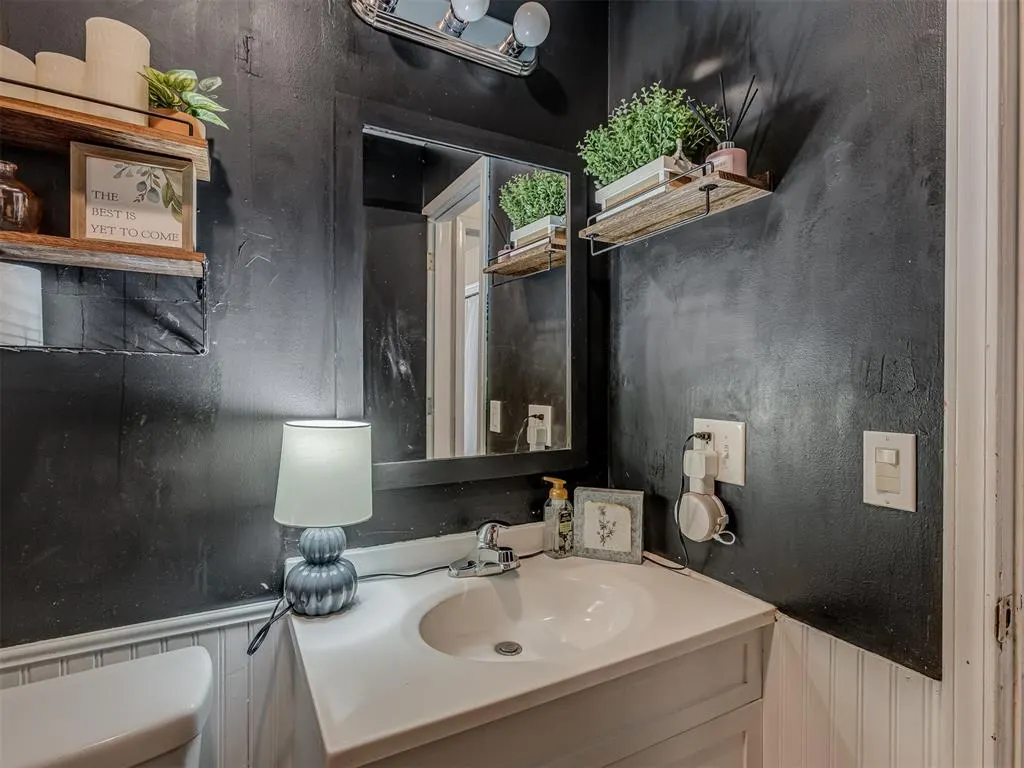 Photo 15 — 124 S 5th Avenue, Stroud, OK 74079