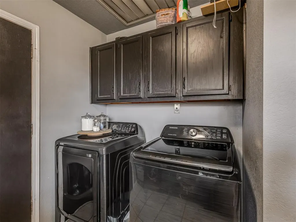 Photo 16 — 124 S 5th Avenue, Stroud, OK 74079