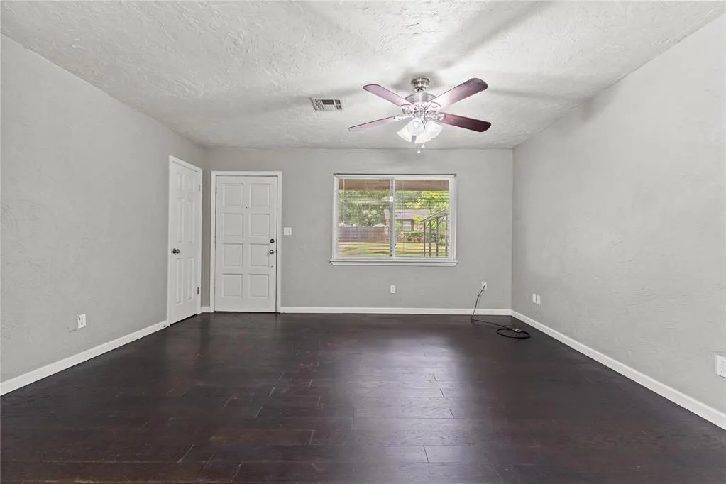 Photo 4 — 141 Bluestem Street, Weatherford, OK 73096