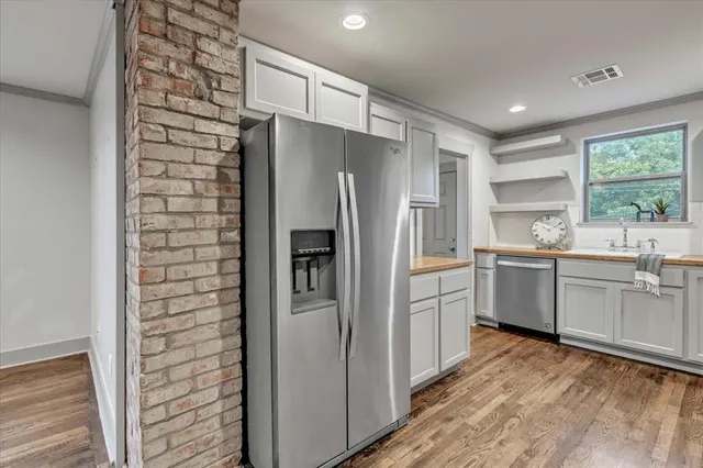 Photo 8 — 2808 N Robinson Avenue, Oklahoma City, OK 73103