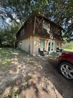 Photo 2 — 410 Legion Drive, Blackwell, OK 74631