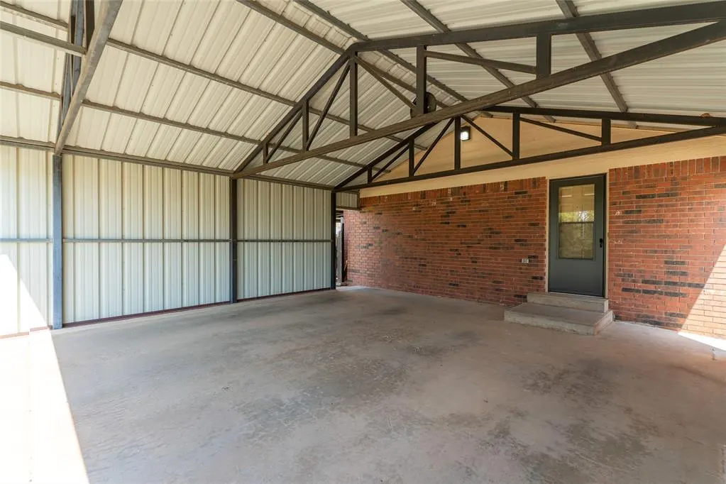 Photo 9 — 10057 N 2250 Road, Arapaho, OK 73620