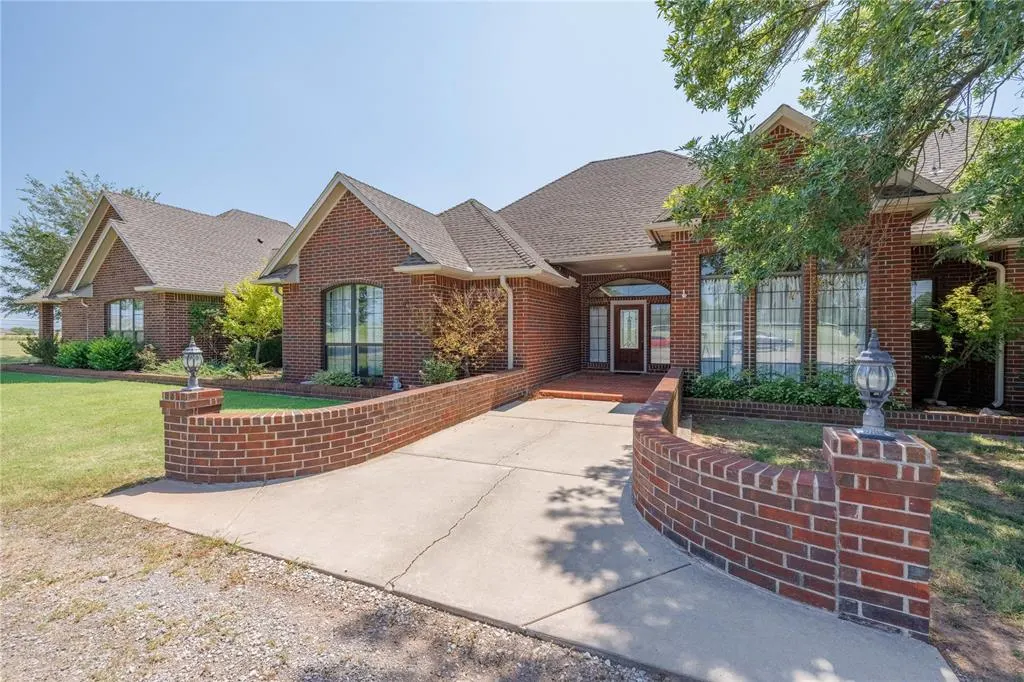 Photo 2 — 3900 E State Highway 9, Norman, OK 73026