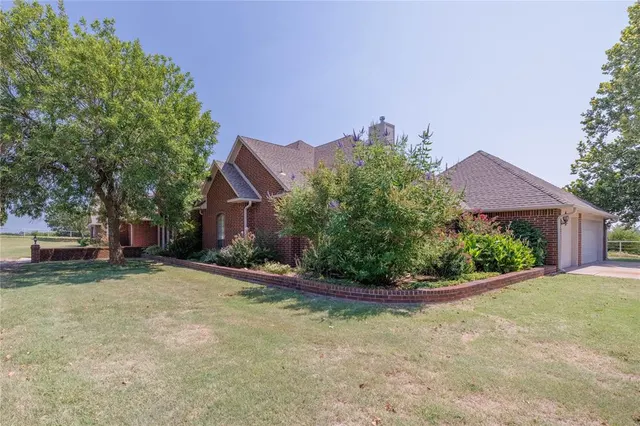 Photo 3 — 3900 E State Highway 9, Norman, OK 73026