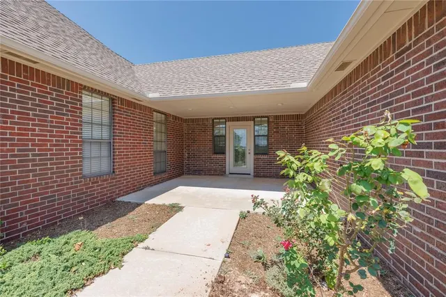 Photo 7 — 3900 E State Highway 9, Norman, OK 73026