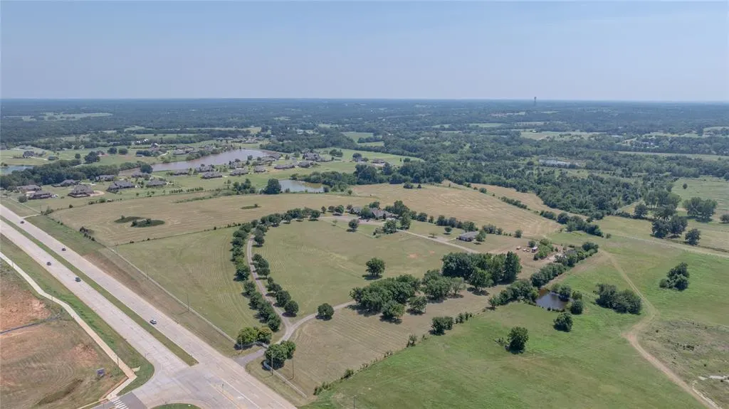 Photo 28 — 3900 E State Highway 9, Norman, OK 73026