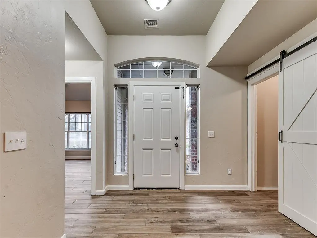Photo 4 — 1011 Pruett Drive, Edmond, OK 73003