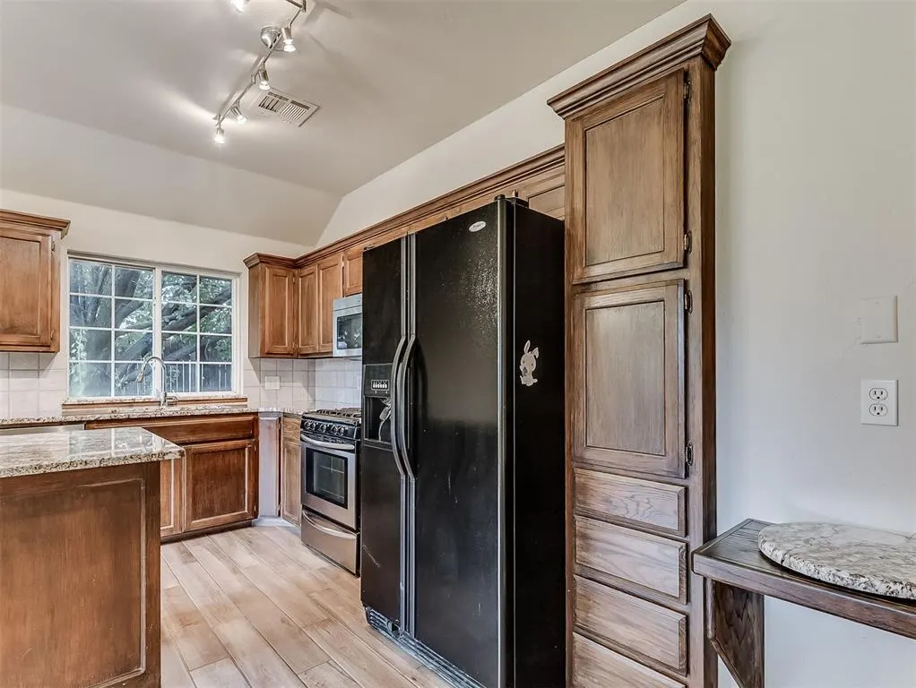 Photo 10 — 1011 Pruett Drive, Edmond, OK 73003