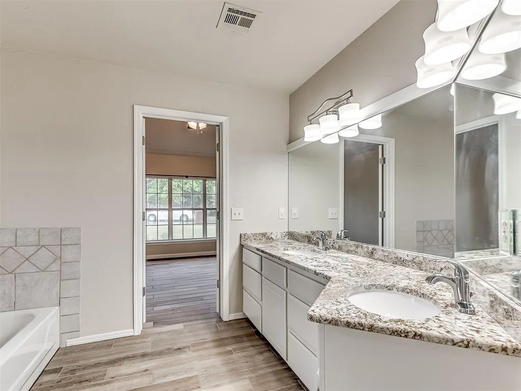 Photo 21 — 1011 Pruett Drive, Edmond, OK 73003