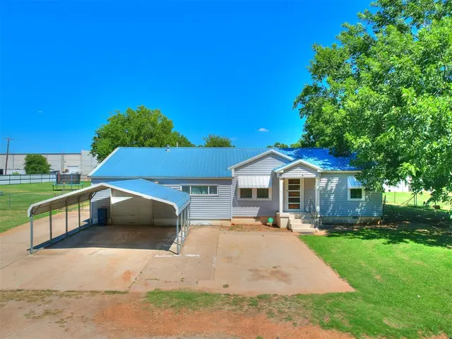 Photo 3 — 2708 S Magerus Street, Oklahoma City, OK 73128