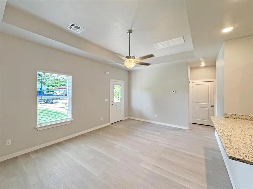 Photo 6 — 1108 W Dewey Street, Shawnee, OK 74801