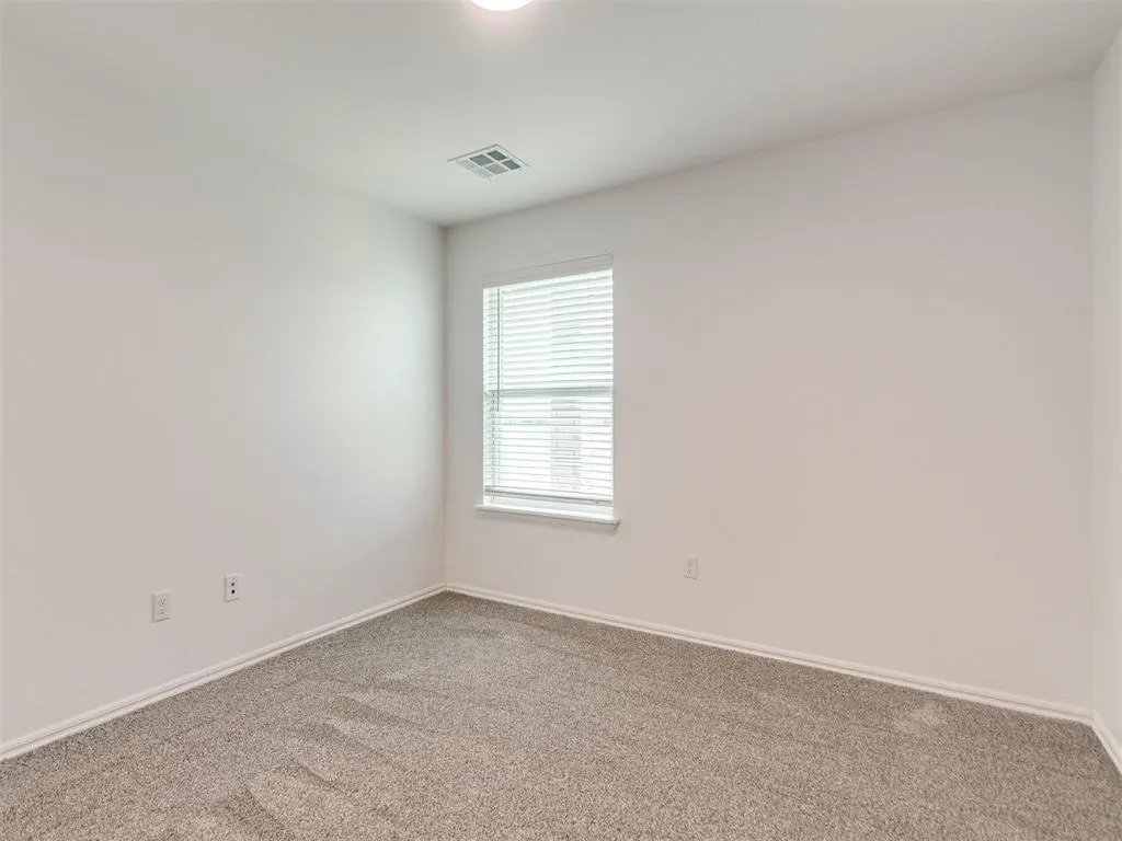 Photo 23 — 527 Hackberry Lane, Washington, OK 73093