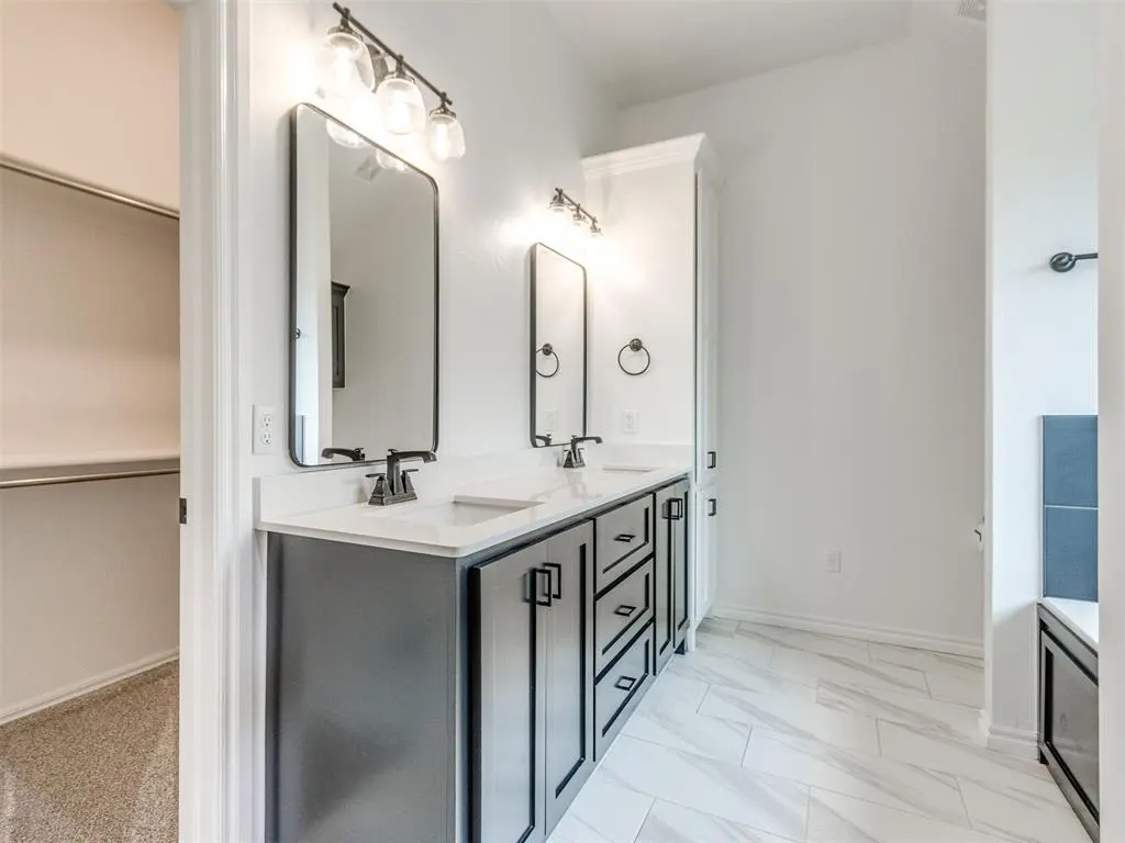 Photo 26 — 527 Hackberry Lane, Washington, OK 73093