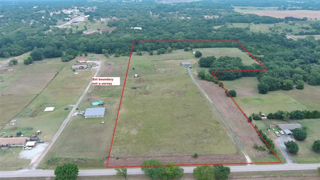Photo 4 — 30235 Johnson Road, Maud, OK 74854