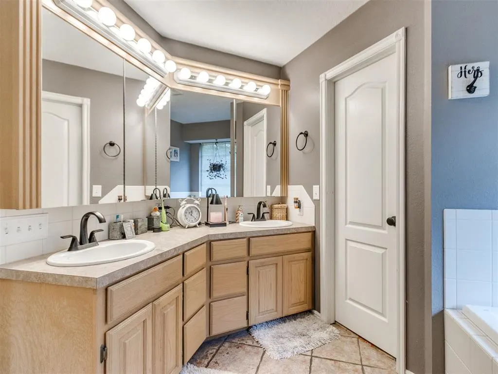 Photo 21 — 3031 Heatherwood Drive, Chickasha, OK 73018