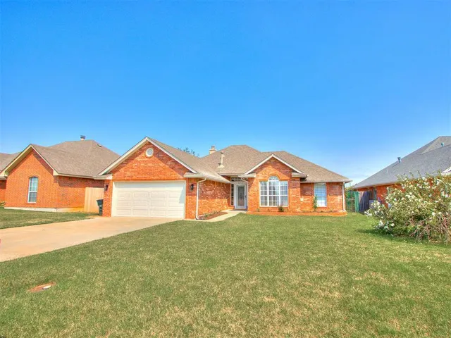 Photo 3 — 4729 SE 43rd Street, Oklahoma City, OK 73115