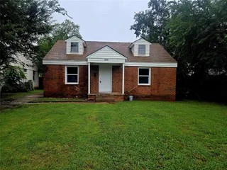 Sold home at 904 E Lockheed Drive