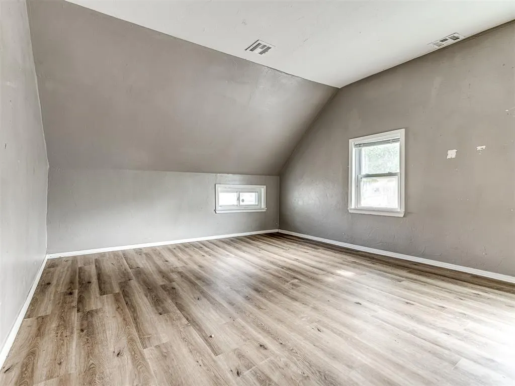 Photo 36 — 827 W Bdwy Avenue, McLoud, OK 74851