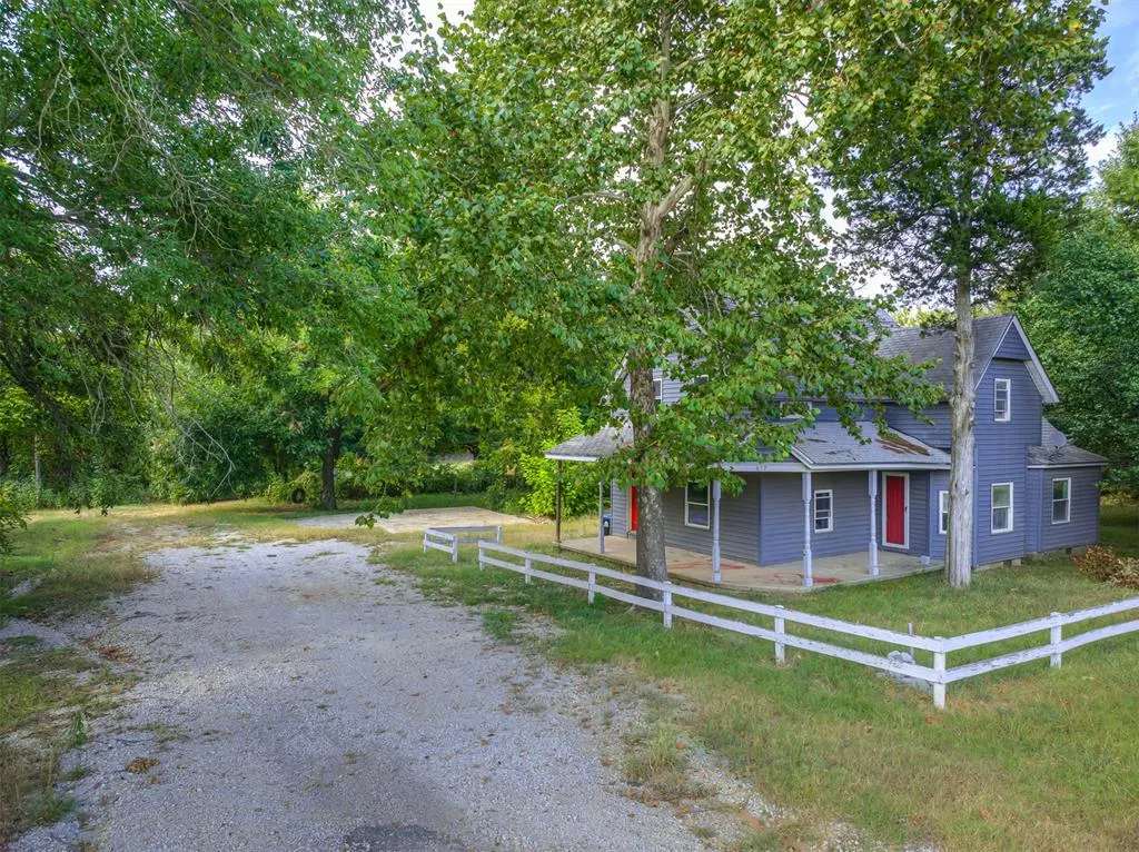 Photo 41 — 827 W Bdwy Avenue, McLoud, OK 74851